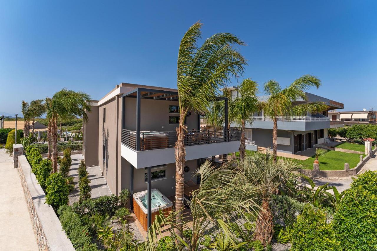 Palmeral Luxury Suites Kremastí 外观 照片