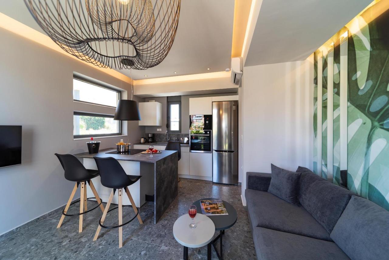 Palmeral Luxury Suites Kremastí 外观 照片